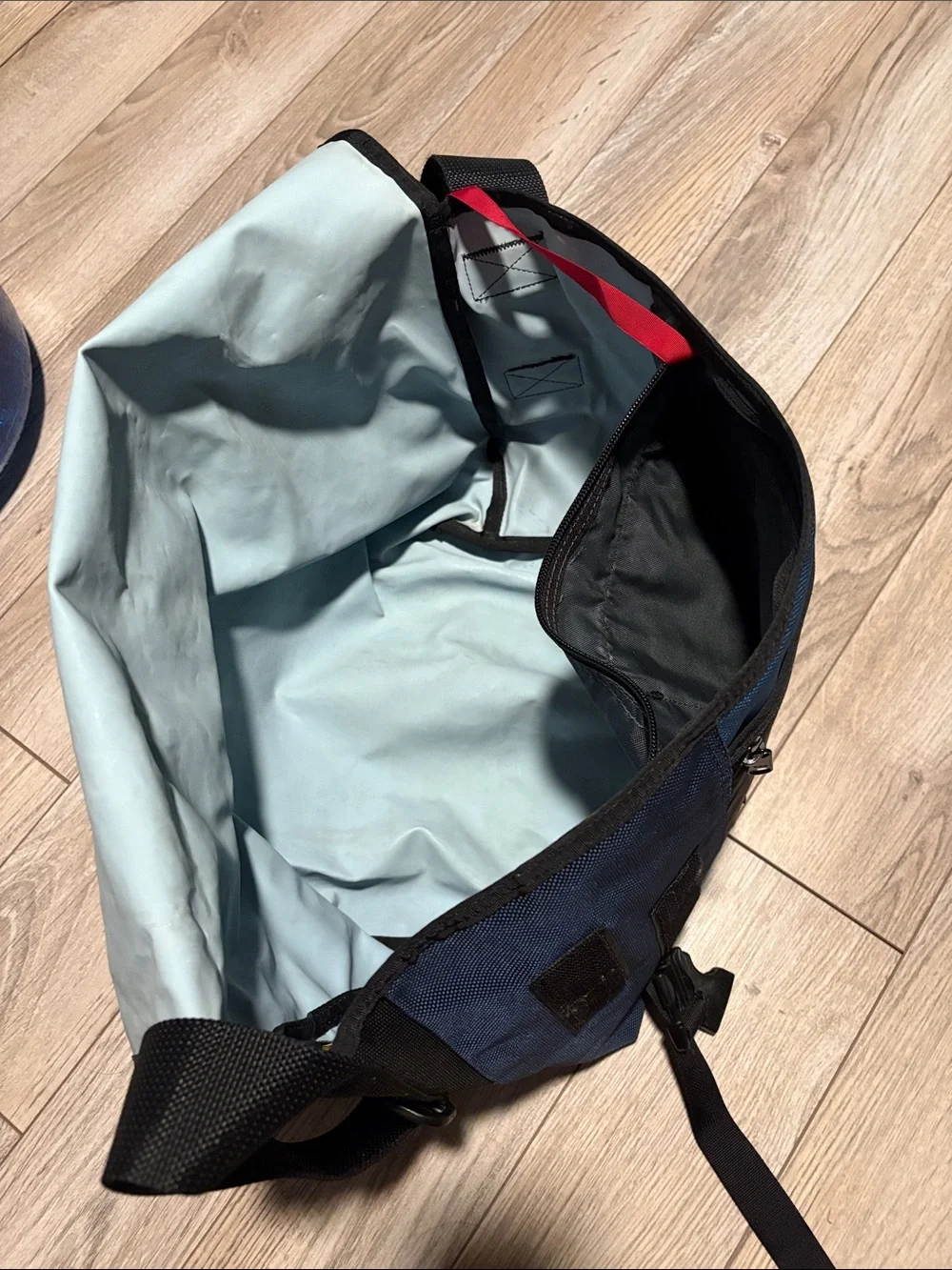 Timbuk2 Blue Two-Tone Messenger Bag with Adjustable Strap - Picture 6 of 9